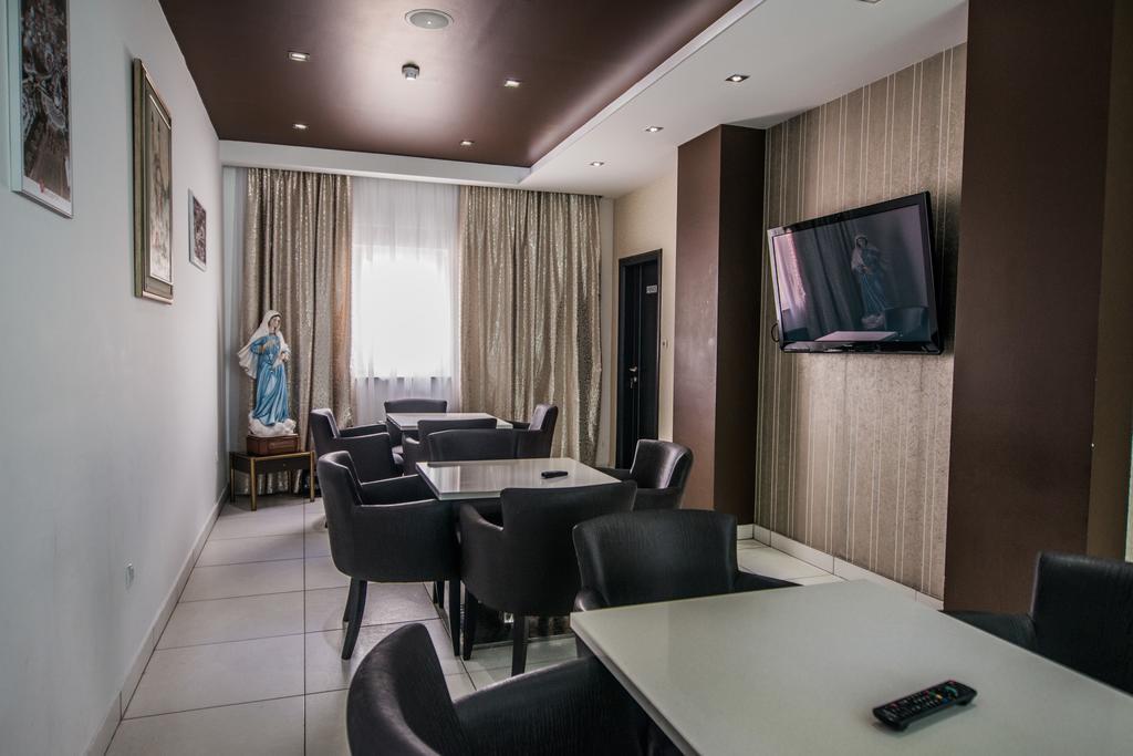 Međugorje Hotel Lux מראה חיצוני תמונה